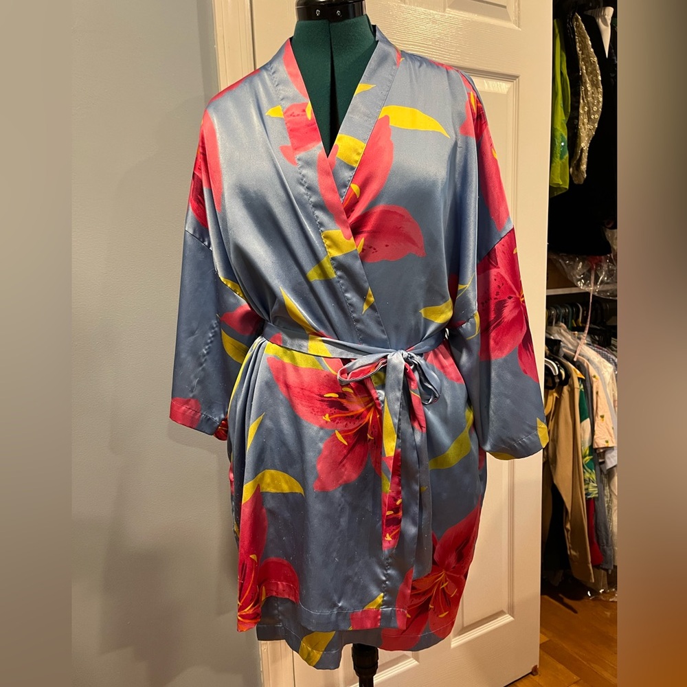Victoria’s Secret silk kimono robe